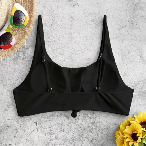 NWT Black bikini top, size large​ - Picture 2 of 9